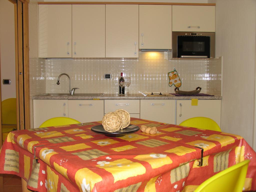 Art Apartments Casa Napell Λιβίνιο Δωμάτιο φωτογραφία