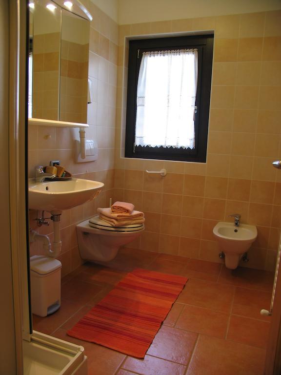 Art Apartments Casa Napell Λιβίνιο Δωμάτιο φωτογραφία